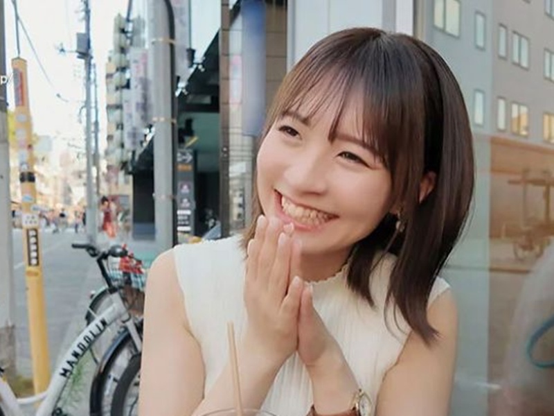 【人妻不倫】”もう夫がいるから…だめだよ ...♡”可愛いカフェ店員と3年ぶりに再会したら結婚してて…SEXを誘ってみたら…