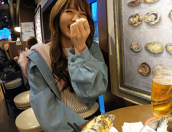 【メンヘラスト缶ギャル】”やる気満々で酔ってきちゃいました～♡”マチアプで出会った酔っ払い素人美少女を即ハメ撮り！